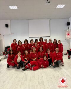 uno gruppo di volontari che ha partecipato al corso